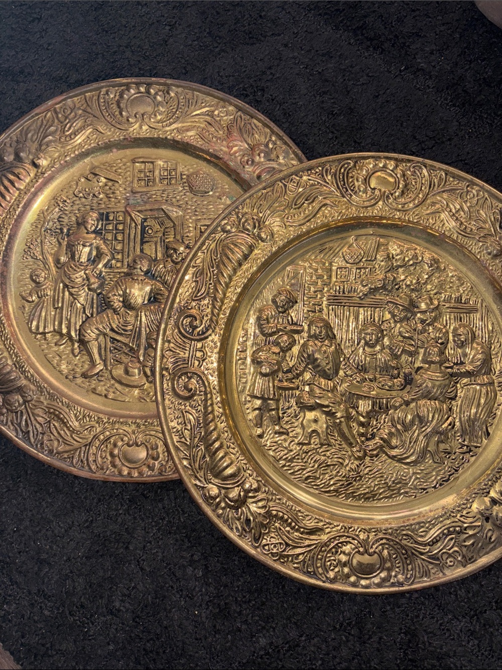 Antique-Style Embossed Brass hammered Plates - Set of 2